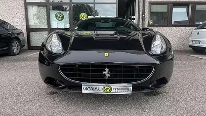 Usata Ferrari California 490 CV (360 kW) 2011 Cabrio