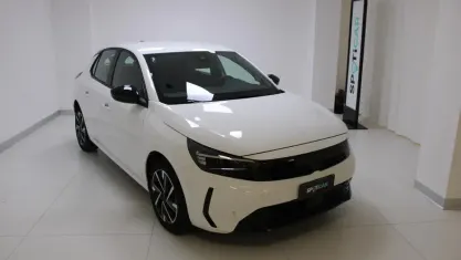 Usata Opel Corsa 101 CV (74 kW) 2025 Argento Utilitaria