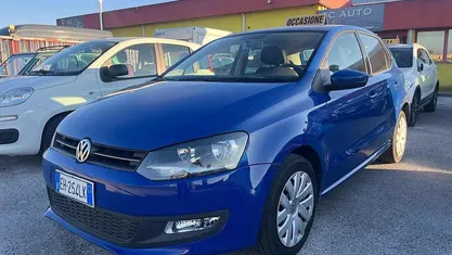 Blu Usata 2011 VW Polo Comfortline Tre volumi | 6400 € (Buon prezzo)