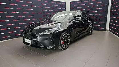 Begagnad BMW 118 M Sport 150 HK (110 kW) 2025 Svart Halvkombi