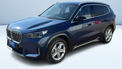 Käytetty BMW X1 xLine 150 HP (110 kW) 2023 Sininen Katumaasturi