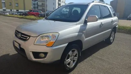 Usata Kia Sportage 141 CV (103 kW) 2008 Grigio SUV