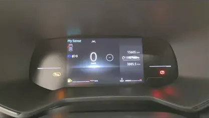 Usata Renault Clio Techno 91 CV (66 kW) 2025 Grigio chiaro Utilitaria