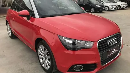 Rosso Usata 2014 Audi A1 Ambition Due volumi | 9990 € (Ottimo prezzo)