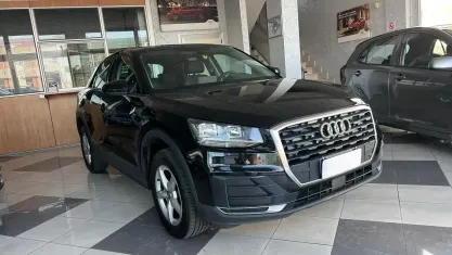 Usata Audi Q2 116 CV (85 kW) 2018 Nero SUV