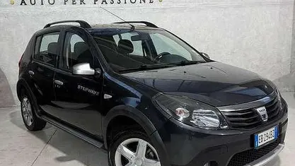 Usata Dacia Sandero Stepway 87 CV (63 kW) 2010 Grigio Berlina