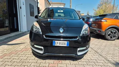 Usata Renault Scénic III XMOD 110 CV (80 kW) 2013 Nero Monovolume