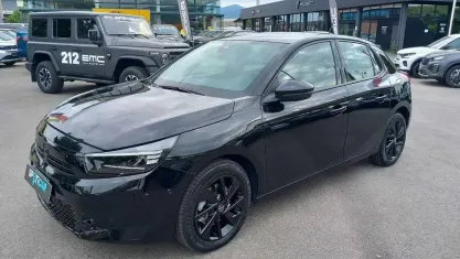 Usata Opel Corsa 101 CV (74 kW) 2024 Nero Utilitaria