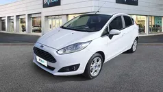 Bianco Usata 2015 Ford Fiesta Titanium Due volumi | 7500 € (Buon prezzo)