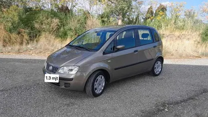 Begagnad Fiat Idea 90 HK (66 kW) 2009 Brun Minibuss