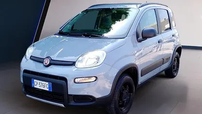 Grigio Usata 2023 Fiat Panda 4x4 Wild Utilitaria | 15.900 € (Buon prezzo)