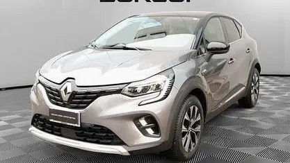 Usata Renault Captur Techno 91 CV (66 kW) 2024 Grigio SUV