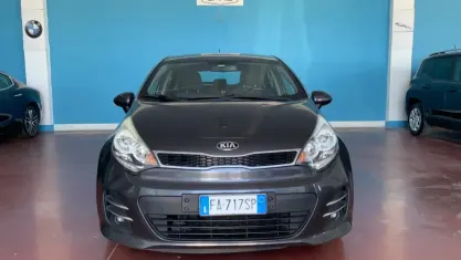 Usata Kia Rio 85 CV (62 kW) 2015 Nero Berlina