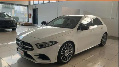 Usata Mercedes A200 Premium 163 CV (119 kW) 2018 Bianco Berlina