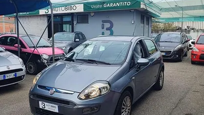 Grigio Usata 2010 Fiat Punto Evo Dynamic Due volumi | 2900 € (Buon prezzo)