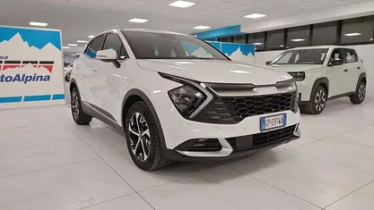 Usata 2023 Kia Sportage Style SUV | 23.900 € (Super prezzo)