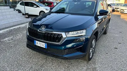 Usata 2023 Skoda Karoq Ambition SUV | 27.490 € (Buon prezzo)