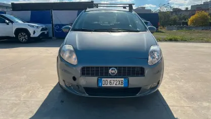 Usata Fiat Grande Punto 65 CV (47 kW) 2006 Grigio Utilitaria