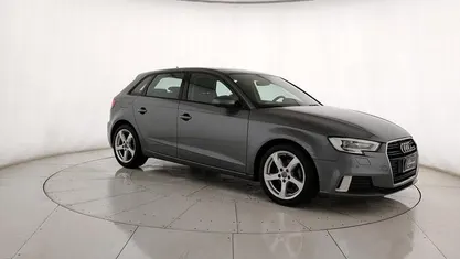 Grigio Usata 2017 Audi A3 Sport | 14.900 € (Buon prezzo)