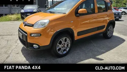 Usata Fiat Panda 4x4 S 75 CV (55 kW) 2013 Arancione Utilitaria