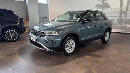 Usata VW T-Roc Life 150 CV (110 kW) 2025 SUV