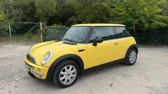 Giallo Usata 2002 Mini ONE Due volumi | 2000 € (Buon prezzo)