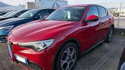 Usata Alfa Romeo Stelvio Tech Edition 160 CV (117 kW) 2019 Rosso SUV