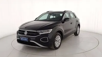 Usata VW T-Roc Life 116 CV (85 kW) 2025 Nero metallizzato SUV