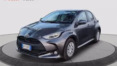 Grigio Usata 2021 Toyota Yaris Business Edition Due volumi | 14.900 € (Buon prezzo)