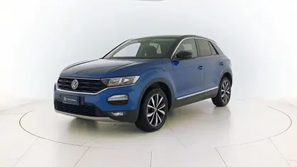 Usata VW T-Roc Business 150 CV (110 kW) 2020 Blu ravenna metallizzato nero SUV