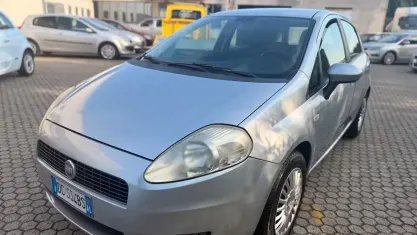Usata Fiat Grande Punto Active 65 CV (47 kW) 2007 Grigio Utilitaria