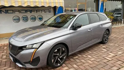 Usata Peugeot 308 Allure 131 CV (96 kW) 2022 Grigio Station wagon