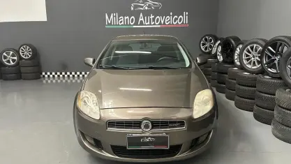 Usata Fiat Bravo Emotion 120 CV (88 kW) 2008 Giallo Utilitaria