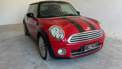 Usata Mini Cooper D 109 CV (80 kW) 2008 Rosso Utilitaria