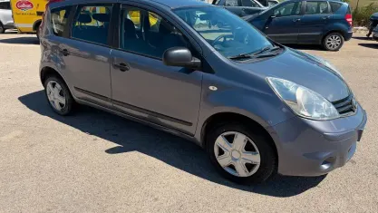 Usata Nissan Note 86 CV (63 kW) 2010 Grigio Utilitaria