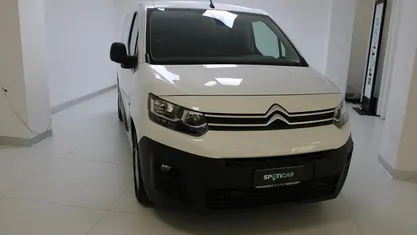 Usata Citroën Berlingo 102 CV (75 kW) 2021 Bianco Monovolume