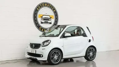 Begagnad Smart ForTwo Coupé Brabus 109 HK (80 kW) 2018 Vit Sportkupé