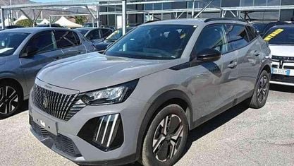 Gebraucht Peugeot 2008 Allure 101 PS (74 kW) 2025 Grau SUV