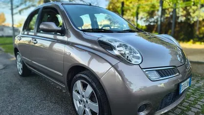 Usata Nissan Micra 80 CV (58 kW) 2009 Marrone Berlina