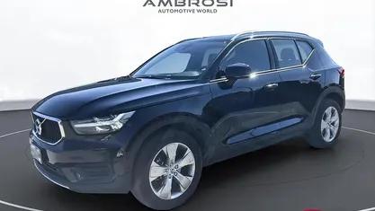 Usata Volvo XC40 Momentum 129 CV (94 kW) 2022 Nero SUV