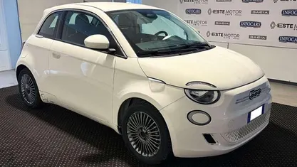 Usata Fiat 500e Business 42 kW (58 CV) 2022 Utilitaria