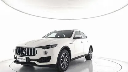 Usata 2017 Maserati Levante SUV | 28.721 € (Super prezzo)