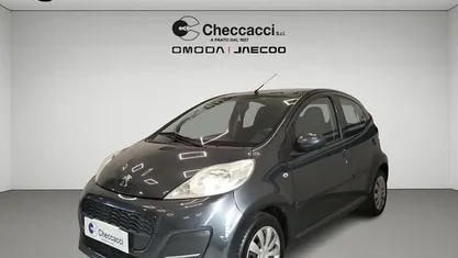 Usata Peugeot 107 Active 68 CV (50 kW) 2013 Grigio Utilitaria