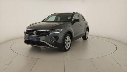Usata VW T-Roc Edition 116 CV (85 kW) 2024 Indium grey metallizzato nero SUV