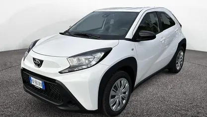 Usata Toyota Aygo X Active 72 CV (52 kW) 2025 SUV