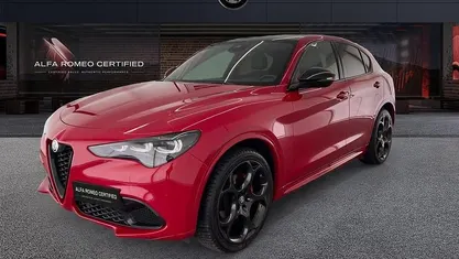 Rosso Usata 2024 Alfa Romeo Stelvio SUV | 36.900 € (Buon prezzo)