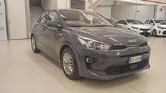 Grigio scuro Usata 2022 Kia Rio Comfort Tre volumi | 13.900 € (Buon prezzo)
