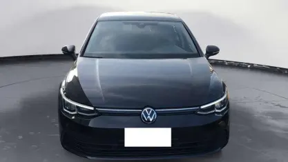 Usata VW Golf VIII Style 116 CV (85 kW) 2021 Nero Utilitaria