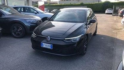 Usado VW Golf VIII Style 116 HP (85 kW) 2021 Preto Citadino