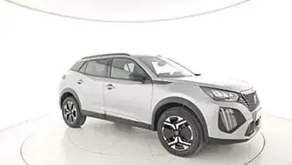 Usata Peugeot 2008 Allure 145 CV (106 kW) 2025 Grigio SUV